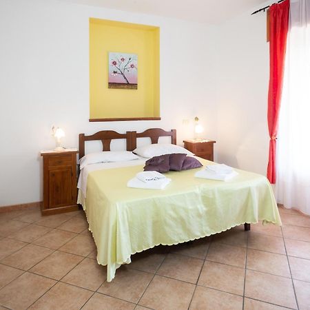 Agriturismo Casale Del Contadino Больсена Экстерьер фото