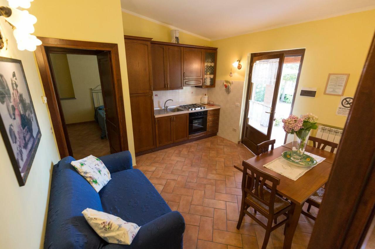 Agriturismo Casale Del Contadino Больсена Экстерьер фото
