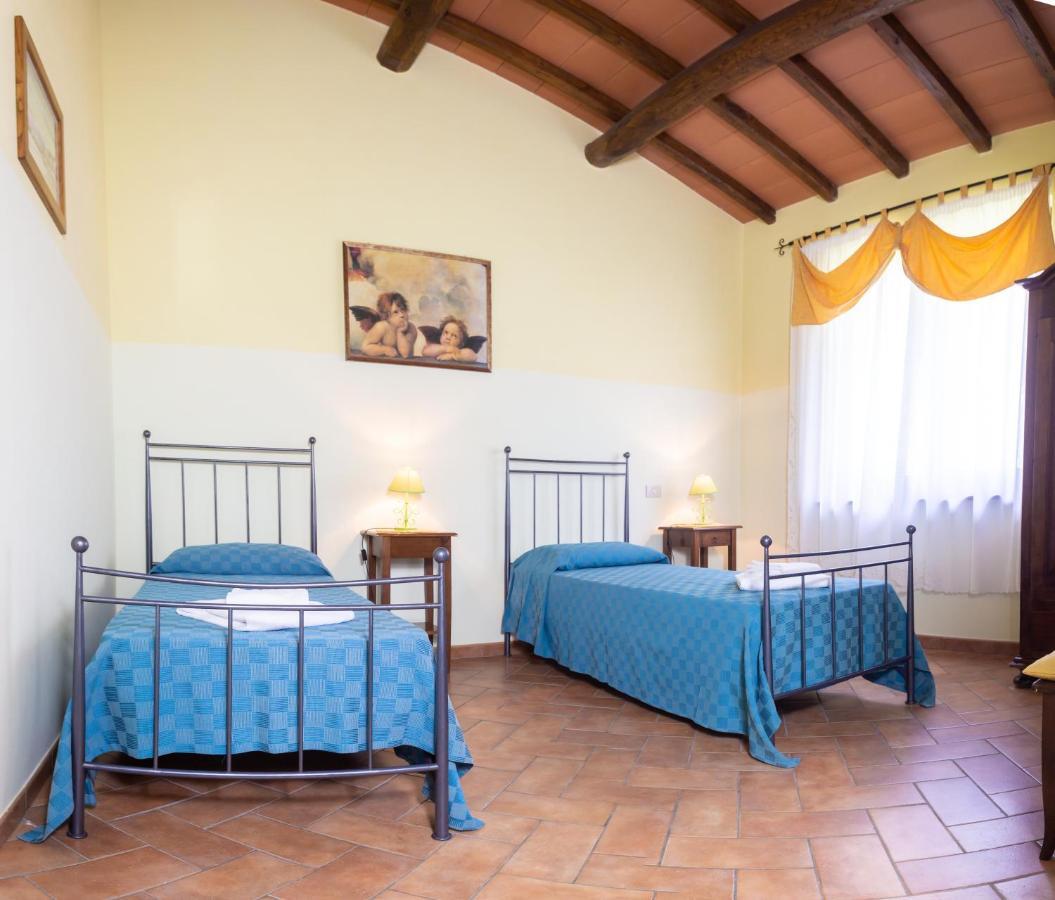 Agriturismo Casale Del Contadino Больсена Экстерьер фото