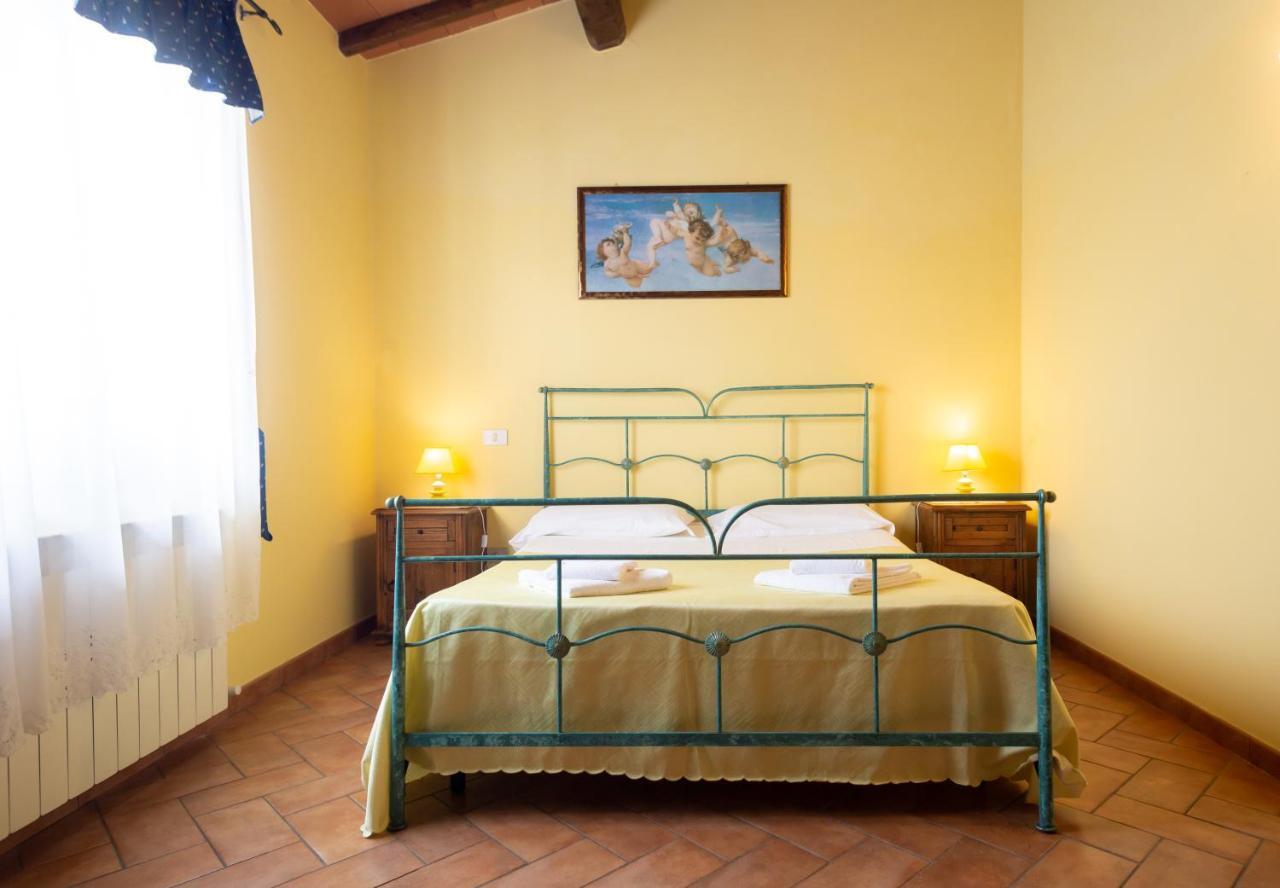 Agriturismo Casale Del Contadino Больсена Экстерьер фото