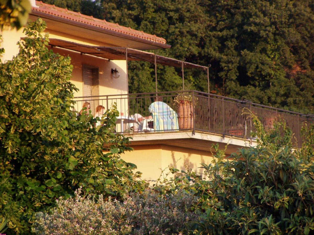 Agriturismo Casale Del Contadino Больсена Экстерьер фото
