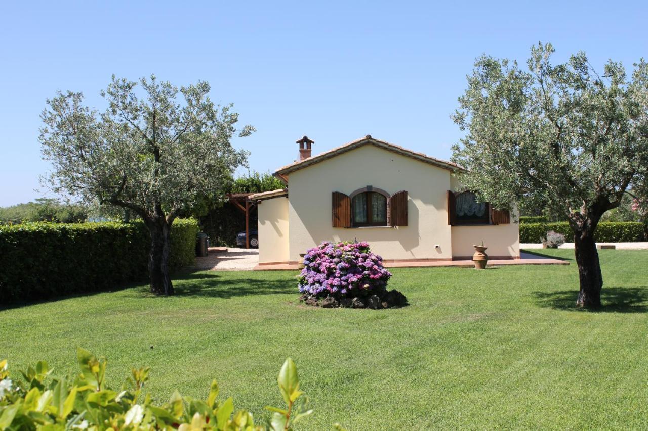 Agriturismo Casale Del Contadino Больсена Экстерьер фото