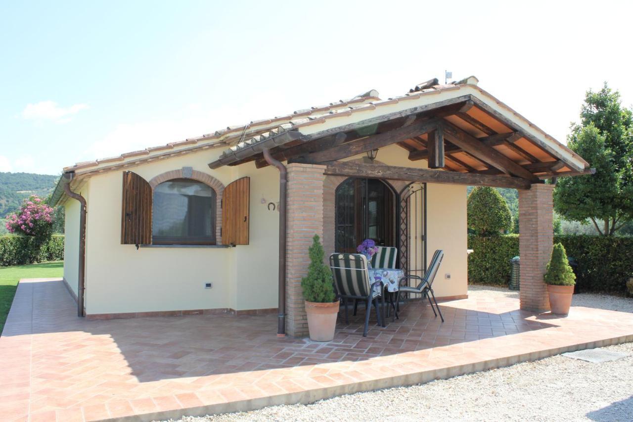 Agriturismo Casale Del Contadino Больсена Экстерьер фото