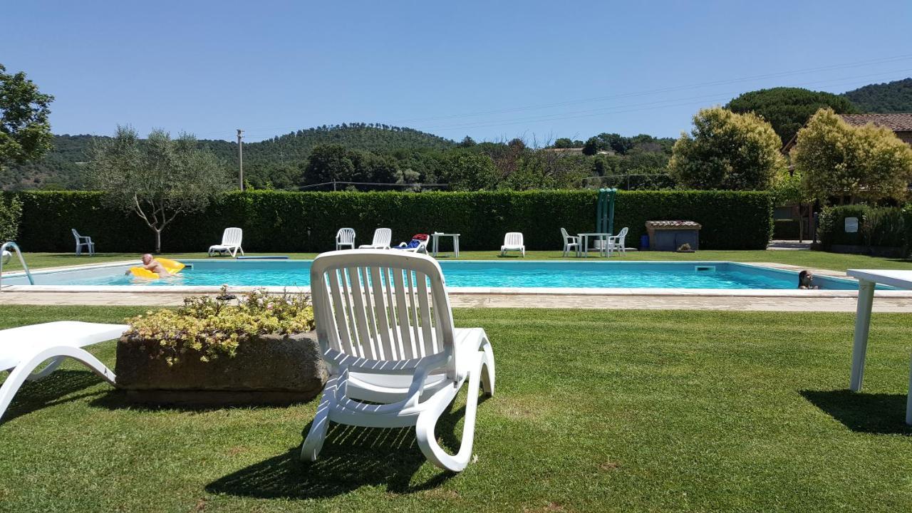Agriturismo Casale Del Contadino Больсена Экстерьер фото